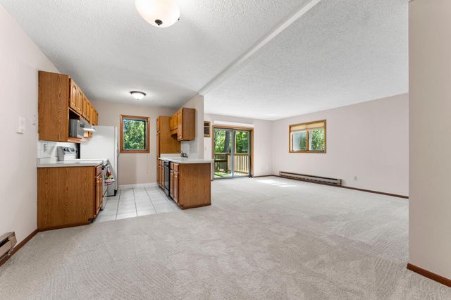 4870 Babcock Trail 312, Inver Grove Heights, MN 55077