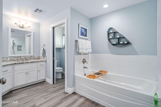 2555 W Avenue M8, Palmdale, CA 93551
