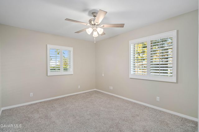 2555 W Avenue M8, Palmdale, CA 93551