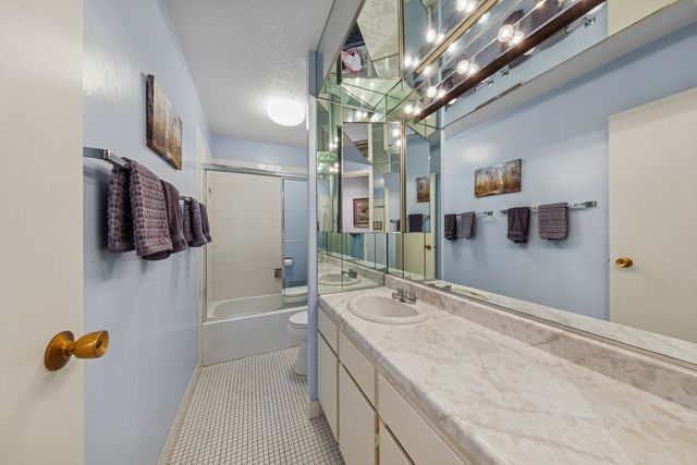 1440 N State Street 21B, Chicago, IL 60610