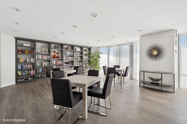 1440 N State Street 21B, Chicago, IL 60610