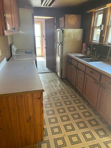 13790 Hutchinson Road, Johnstown Twp, MI 49050