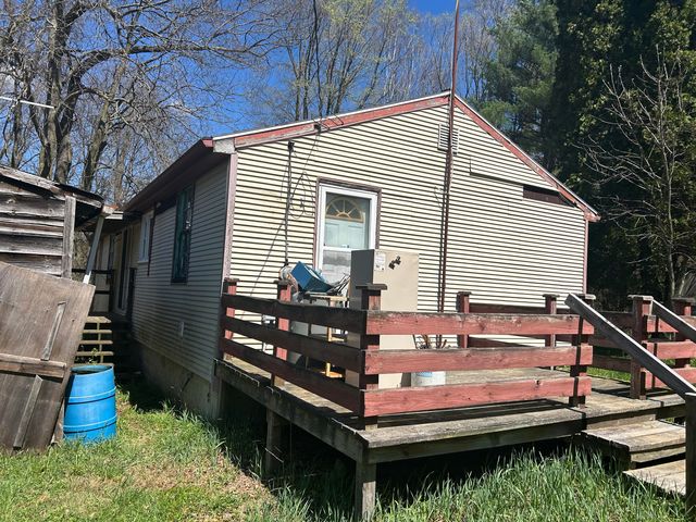 13790 Hutchinson Road, Johnstown Twp, MI 49050