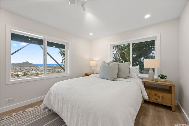 1854 St Louis Drive, Honolulu, HI 96816