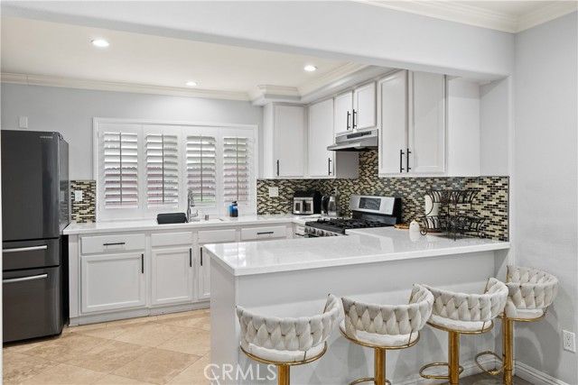 20656 Septo Street, Chatsworth (los Angeles), CA 91311