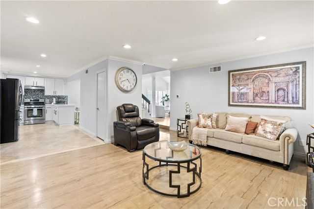 20656 Septo Street, Chatsworth (los Angeles), CA 91311