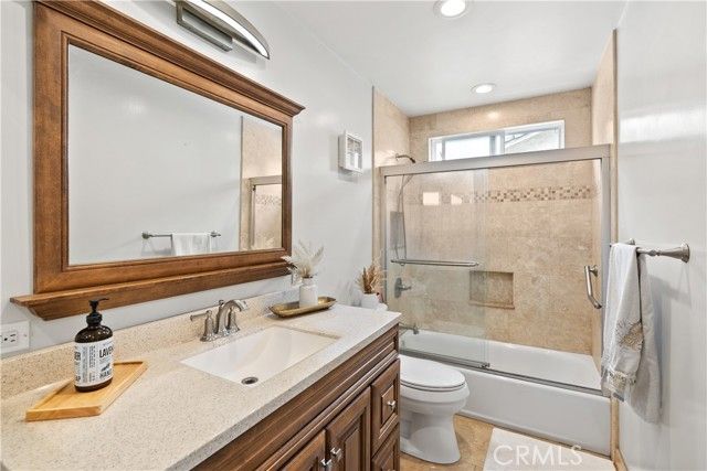 20656 Septo Street, Chatsworth (los Angeles), CA 91311