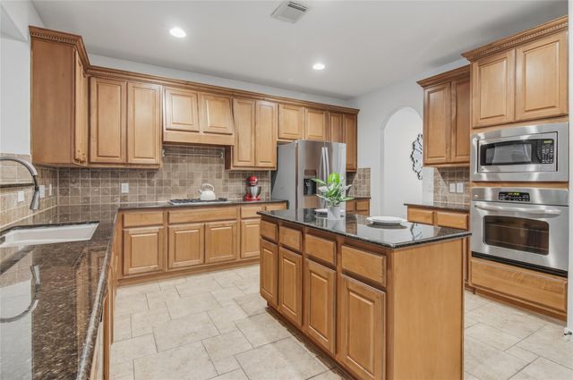 3 N Arrow Canyon Circle, Spring, TX 77389