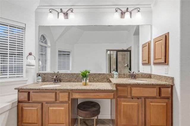 3 N Arrow Canyon Circle, Spring, TX 77389
