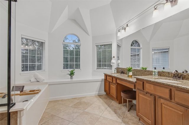 3 N Arrow Canyon Circle, Spring, TX 77389