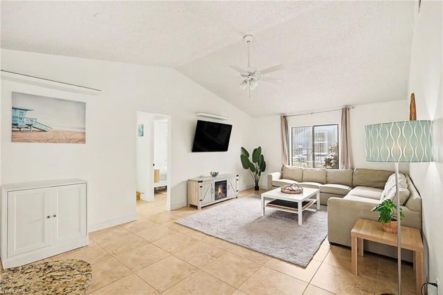 7603 Laurel Valley RD, Fort Myers, FL 33967
