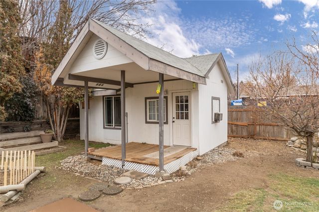 785 N Jerome Lane, East Wenatchee, WA 98802