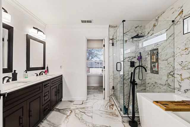 6715 Canyon Creek Drive, Arlington, TX 76001