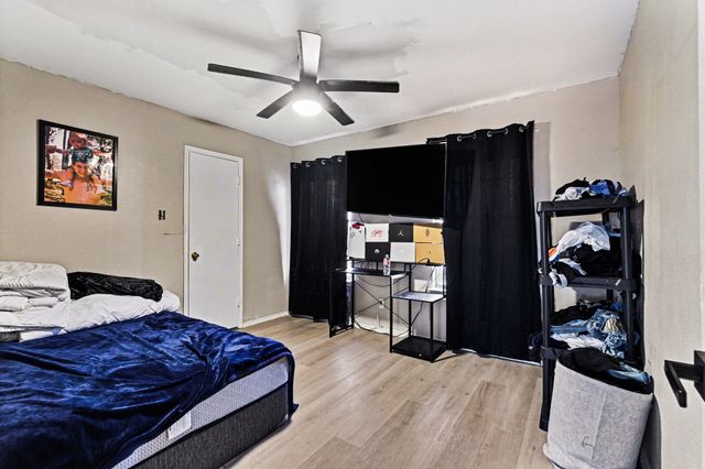 6715 Canyon Creek Drive, Arlington, TX 76001