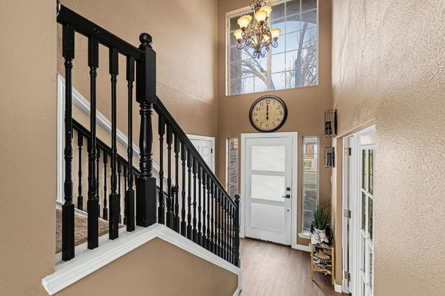 6715 Canyon Creek Drive, Arlington, TX 76001