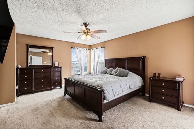 6715 Canyon Creek Drive, Arlington, TX 76001