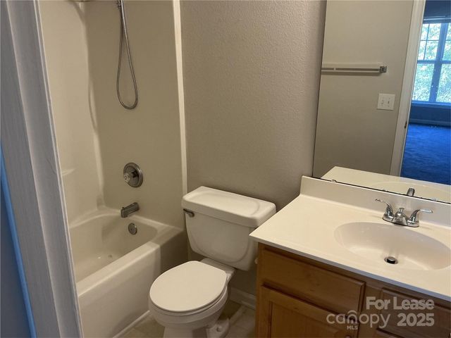 16952 Commons Creek Drive, Charlotte, NC 28277