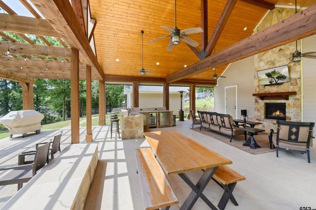 525 County Road 2317, Mineola, TX 75773