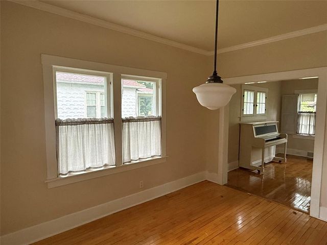 1524 Highland Avenue, Eau Claire, WI 54701