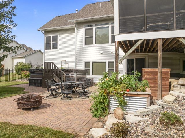 1522 Century Valley Road NE, Rochester, MN 55906