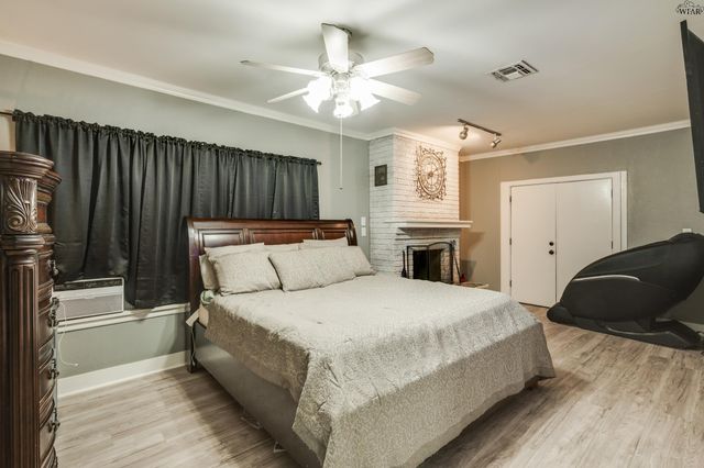 2011 MCGREGOR AVENUE, Wichita Falls, TX 76301