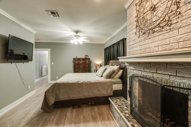 2011 MCGREGOR AVENUE, Wichita Falls, TX 76301