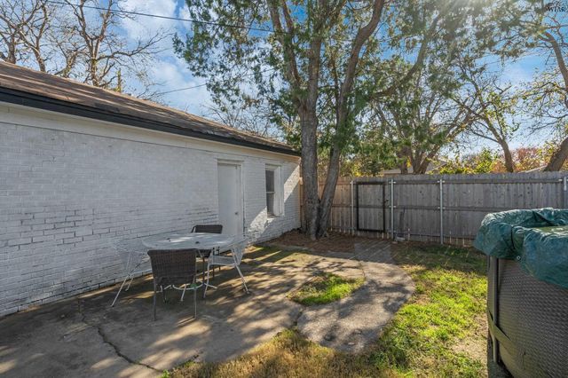 2011 MCGREGOR AVENUE, Wichita Falls, TX 76301