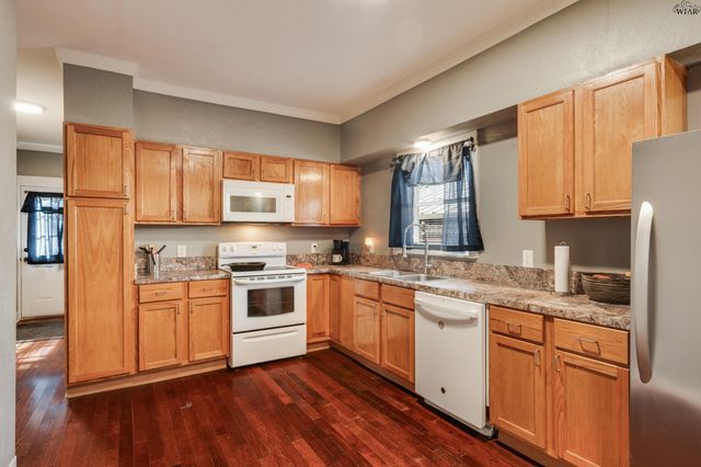 2011 MCGREGOR AVENUE, Wichita Falls, TX 76301