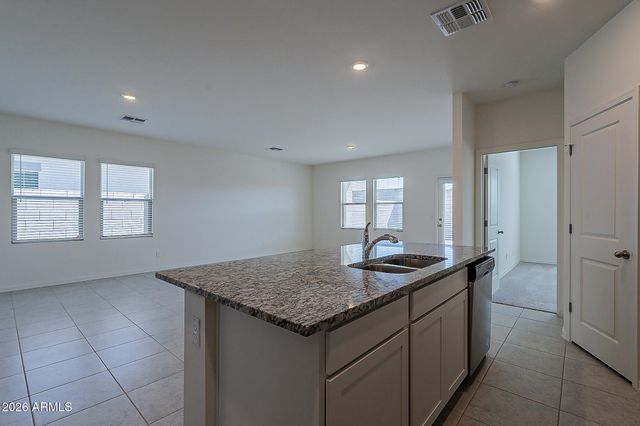 9614 W AGORA Lane, Tolleson, AZ 85353