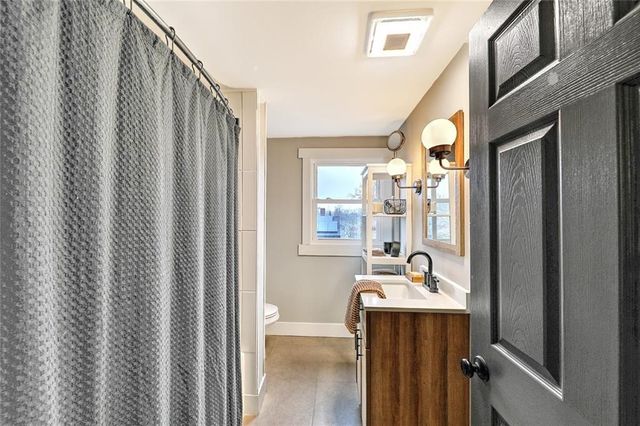 73 Washburn Avenue, East Providence, RI 02916