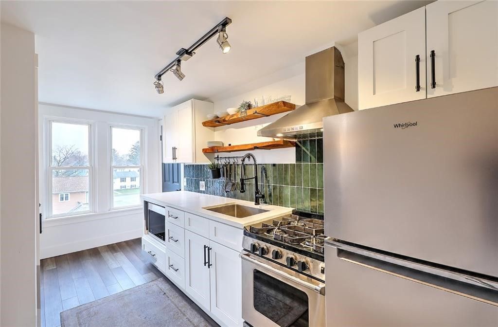 73 Washburn Avenue, East Providence, RI 02916