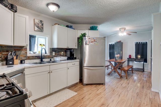 1075 Overlook Trl, Kingston Springs, TN 37082