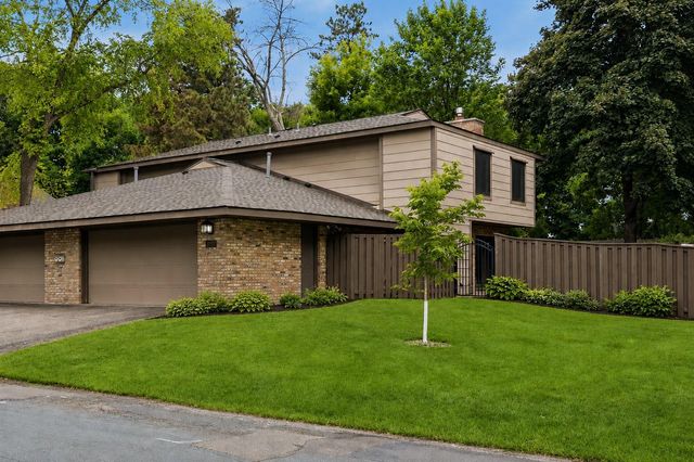 17700 Breconwood Road, Minnetonka, MN 55391