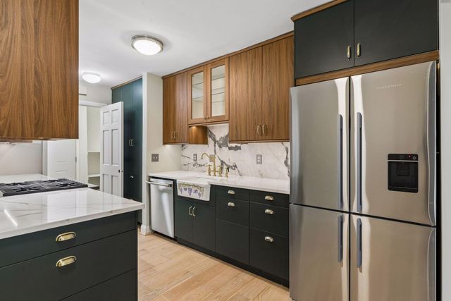 17700 Breconwood Road, Minnetonka, MN 55391