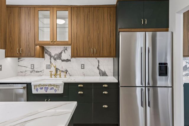 17700 Breconwood Road, Minnetonka, MN 55391