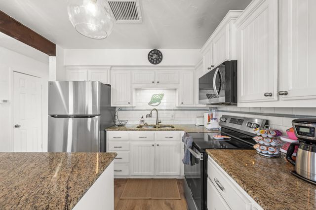 12927 Buccaneer Parkway, Freeport, TX 77541