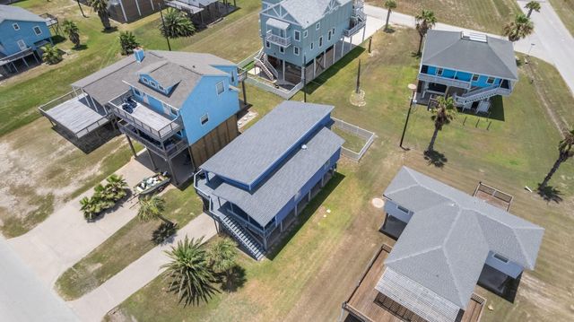 12927 Buccaneer Parkway, Freeport, TX 77541