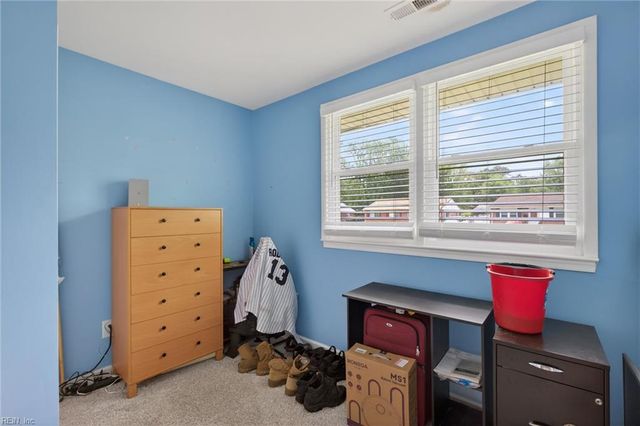 1305 Yeadon RD, Chesapeake, VA 23324