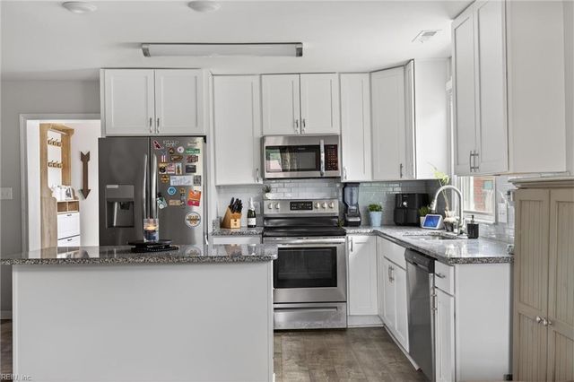 1305 Yeadon RD, Chesapeake, VA 23324