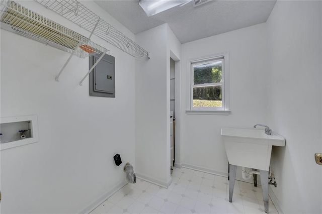1670 Huntington Drive, Marietta, GA 30066