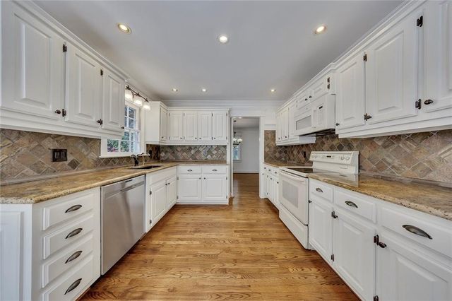 1670 Huntington Drive, Marietta, GA 30066