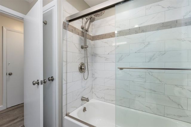 25 Charles St, Dracut, MA 01826
