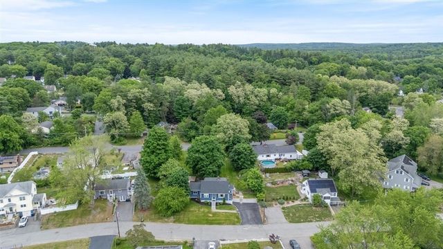 25 Charles St, Dracut, MA 01826
