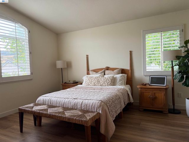 8051 Canyon Creek Cir, Pleasanton, CA 94588