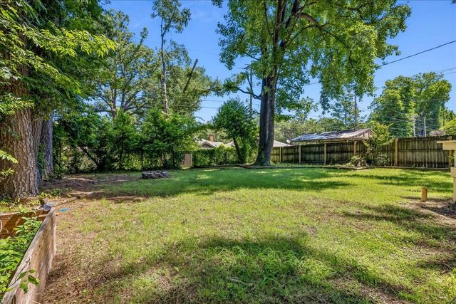 1700 FAXON AVE, Memphis, TN 38112