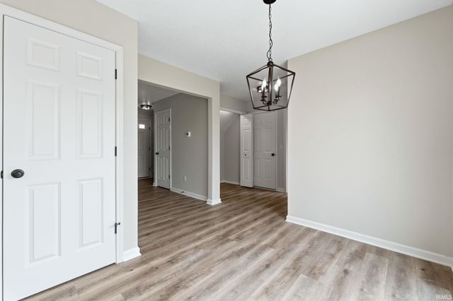 3321 Rivulet Run, Fort Wayne, IN 46818