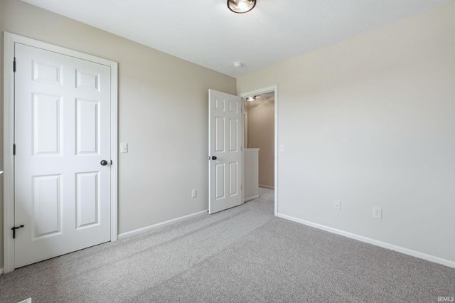 3321 Rivulet Run, Fort Wayne, IN 46818