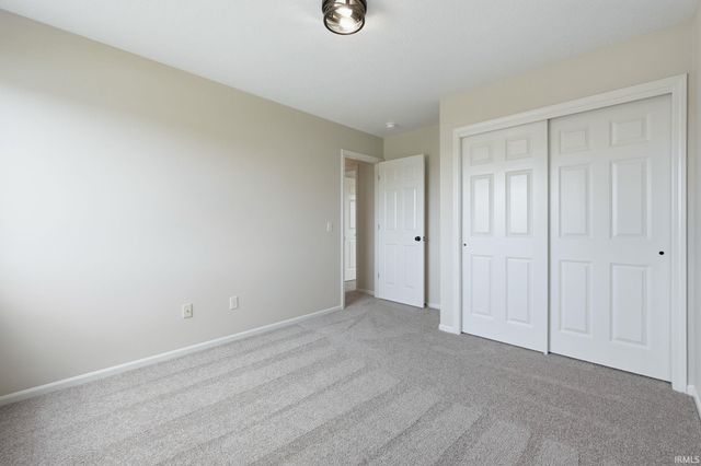 3321 Rivulet Run, Fort Wayne, IN 46818