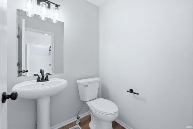3321 Rivulet Run, Fort Wayne, IN 46818