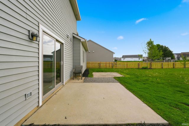 3321 Rivulet Run, Fort Wayne, IN 46818